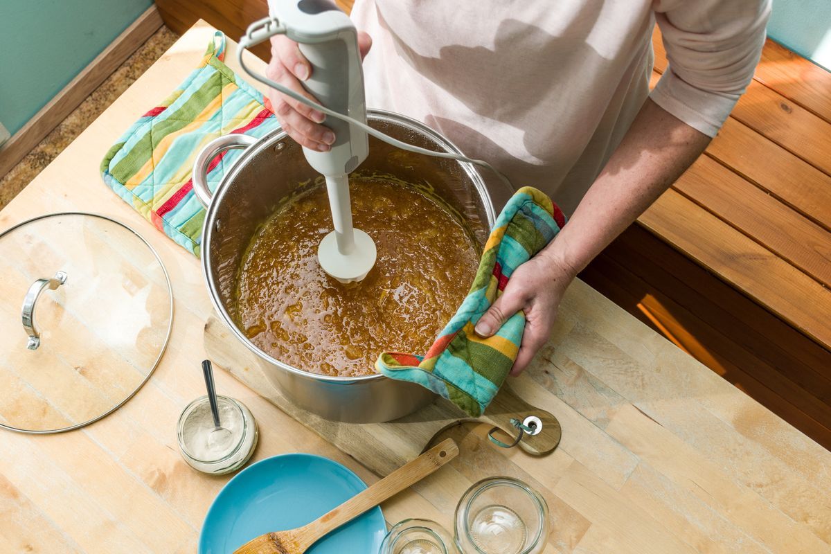 Uşağa blenderdən keçirilmiş yemək vermək olmaz -Nitqi gecikdirir