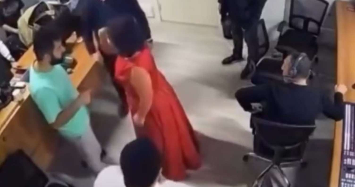 Telli Borçalı ARB əməkdaşlarına hücum etdi -  VİDEO