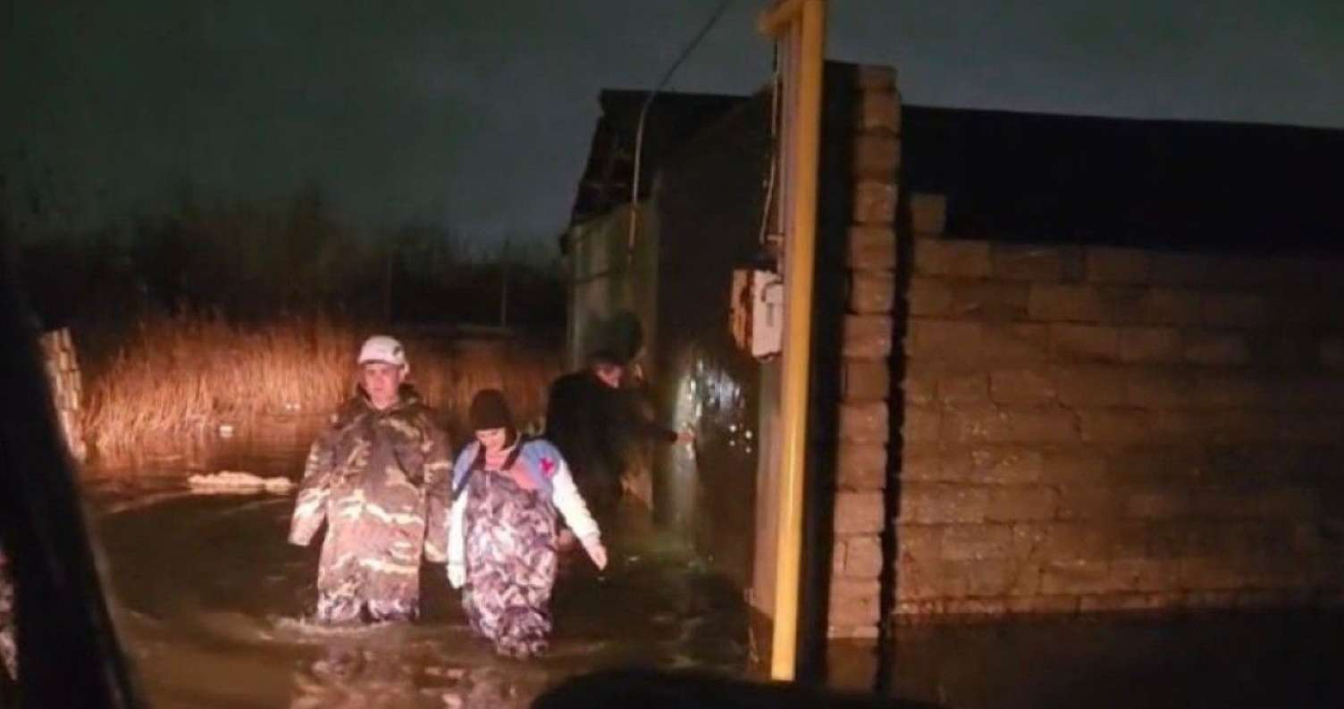 Su basmış ərazilərdən 278 nəfər təxliyə edildi -  VİDEO