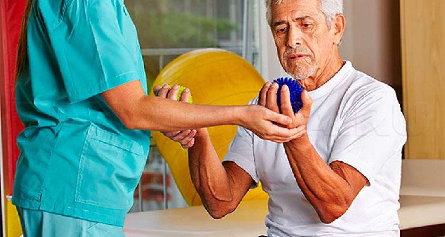 11 aprel Parkinsonla mübarizə günü  – Necə şübhələnməli?