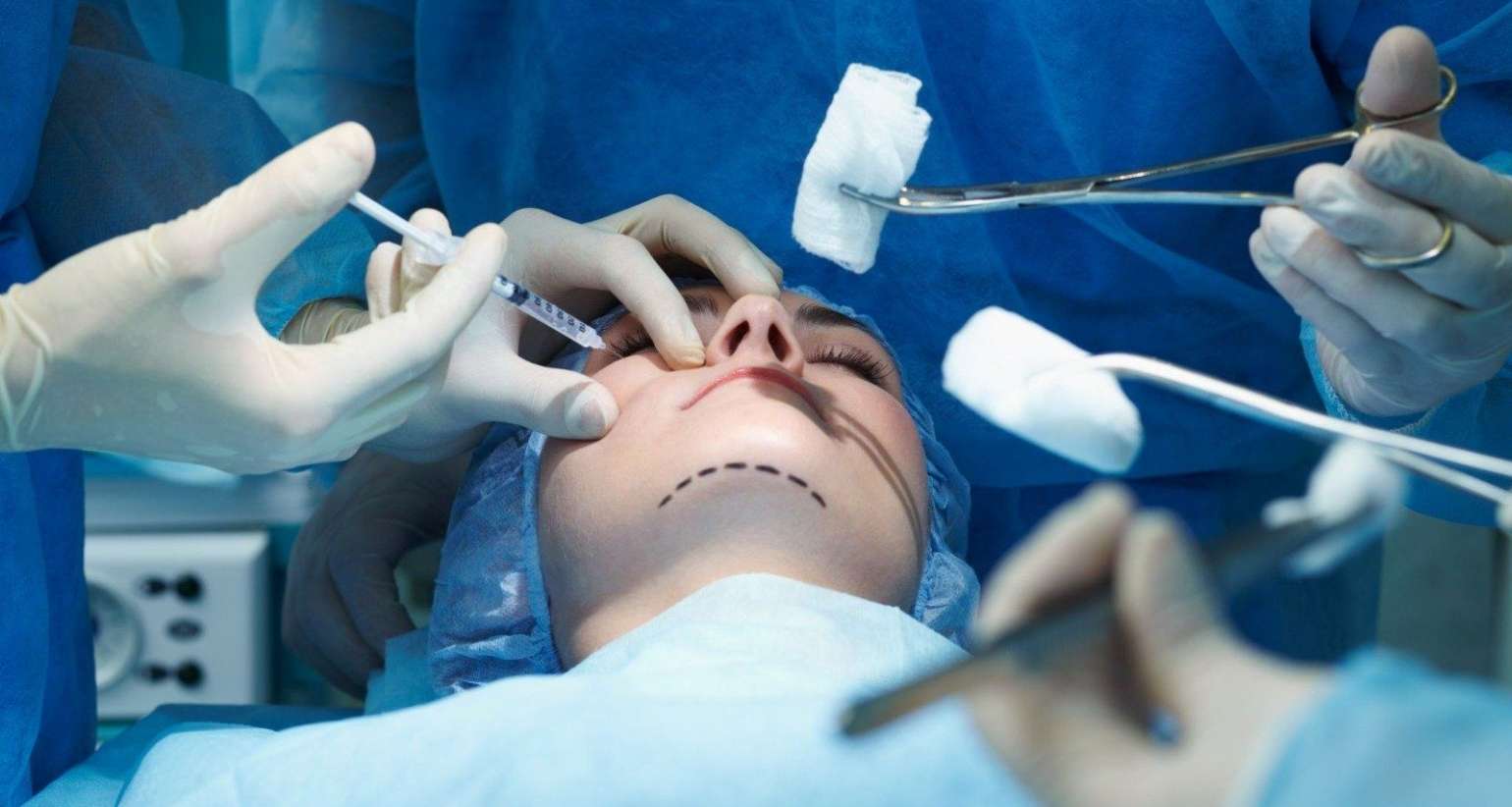 Bu məşhur plastik cərrahlar icazə ala bilmədi 