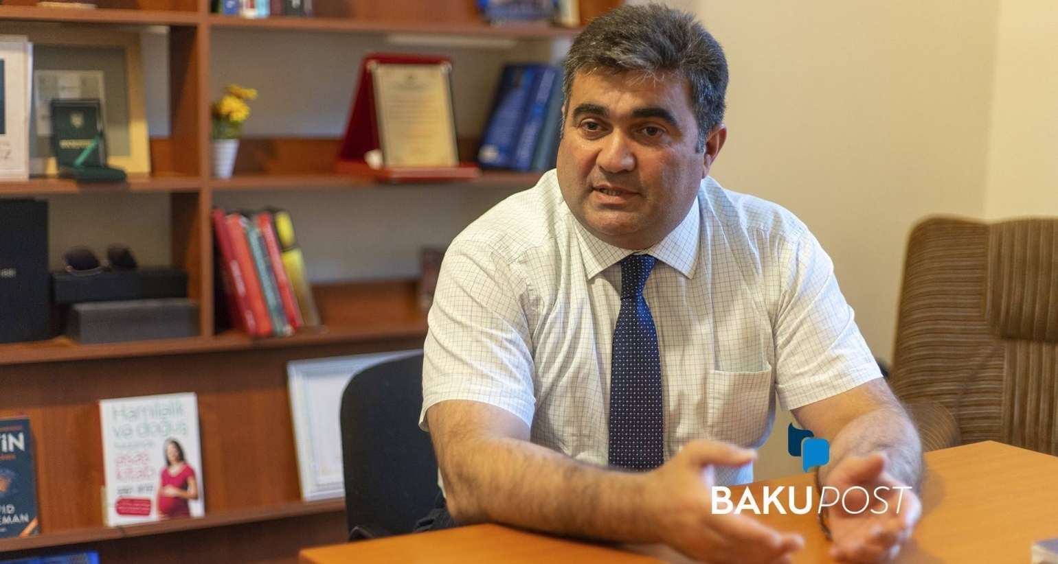 “Ciddi həkimlərə çamur atmaq, başın üçün deyil”  – Məşhur həkimdən Qənirə Ataşa ismarıc 