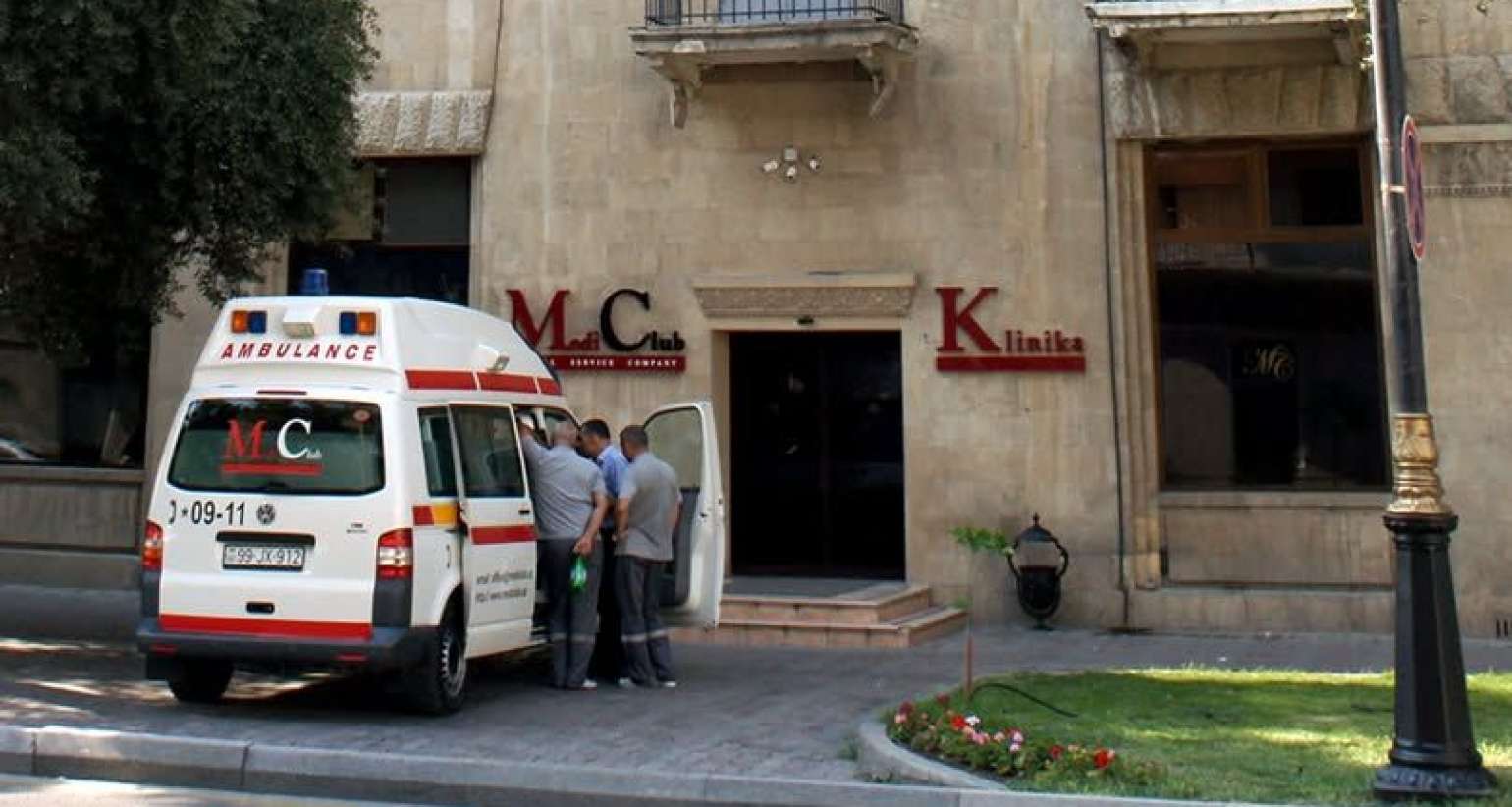 Həkimlər məsuliyyətdən qaçır, xəstəni məharətlə “fırladır”  -  Professor MediClub-dan şikayət etdi