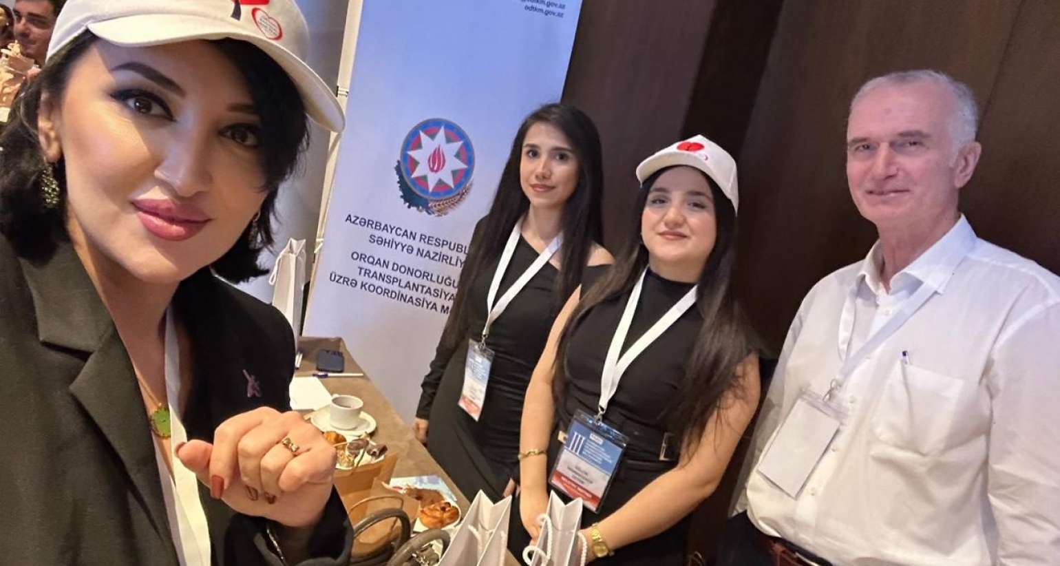 Daha bir tanınmış həkim orqanlarını bağışladı -  FOTO