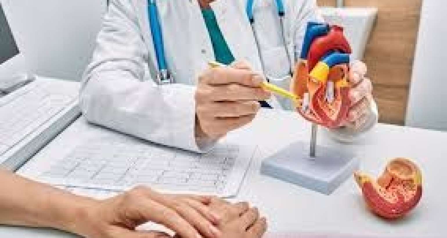 2025-ci ildə ən çox  tələbat olan həkimlər  – Kimə çox üz tutublar?