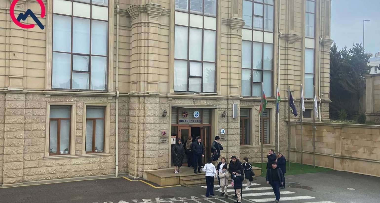 "İdrak" liseyində şagird müəllimi güllələdi -  Yenilənib