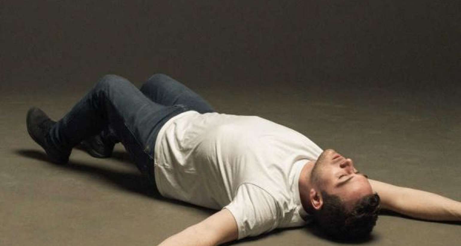 Tromb, insult, ürək tutmaları - niyə insanlar qəfil ölür?