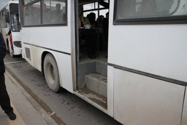 Bakının natəmiz avtobusları -  Uşaqları xəstəlik yuvasından uzaq tutun/FOTO