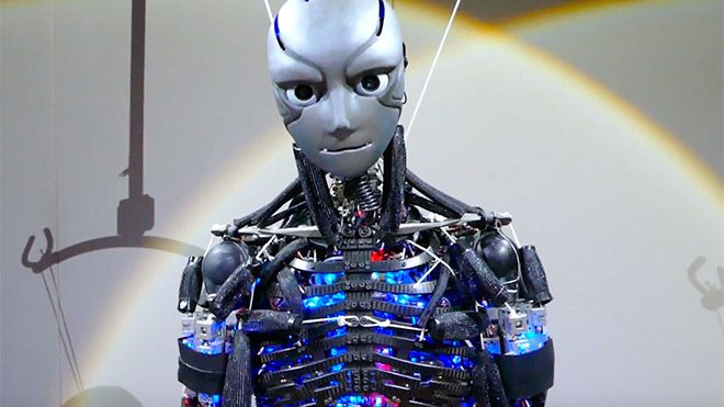 Yeni yaradılan robot hamını təəccübləndirdi -  İnsan kimi tərləyir/FOTO