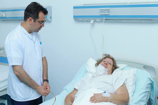 Çənə sümüyünə damaqdan transplant qoyuldu –  Bakıda fərqli əməliyyat