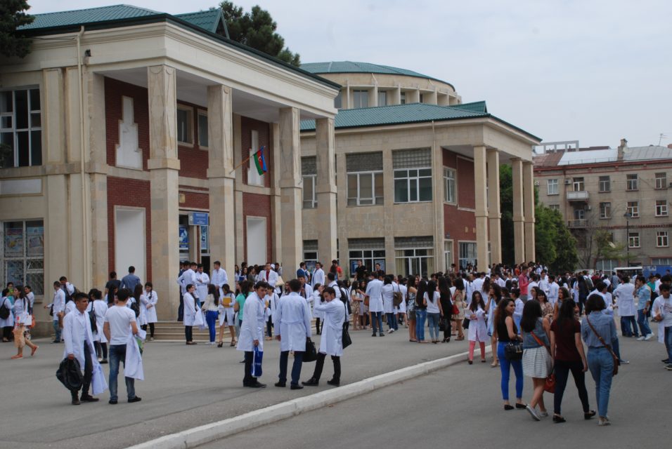 Tibb Universitetində yüksək təhsil haqlarını kim təyin edir –  Səhiyyə Nazirliyindən münasibət