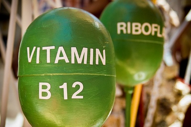 B12 vitamini çatışmadığını göstərən 5 əlamət –  yuxululuq, başgicəllənmə, ayaqlarda qıcolma
