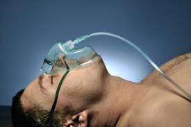 Beyində oksigen aclığının əlamətləri –  Baş sıxılması, ürəkdöyünmə, ağrı varsa...