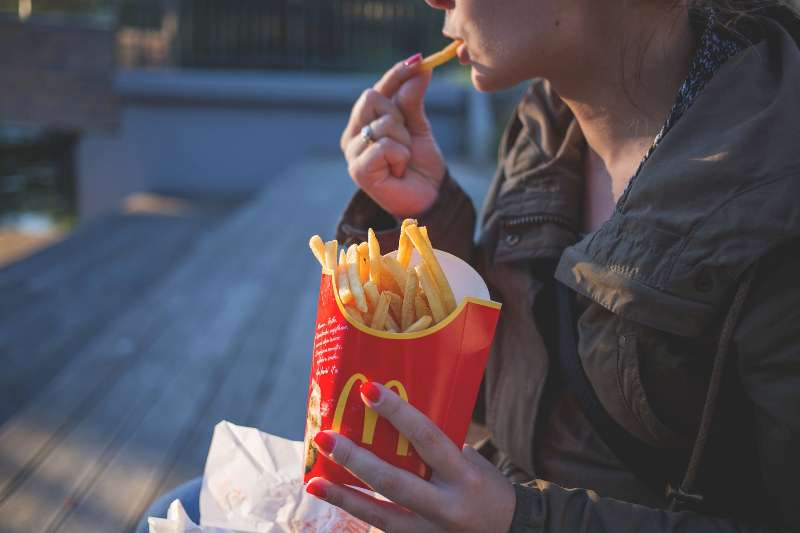 “Fast-food”dan ölüm hallarının baş verdiyi ölkələrin reytinqi -  Azərbaycan ilk onluqda