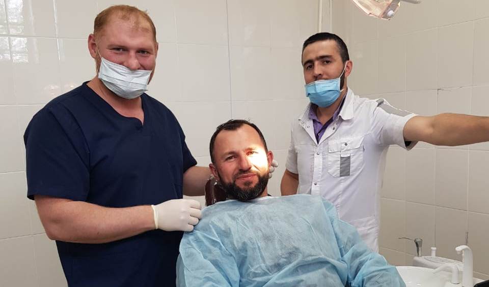 Azərbaycana yeni implant növü gətirildi -  Kəsiksiz, yarasız, 3 günə!/ MÜSAHİBƏ