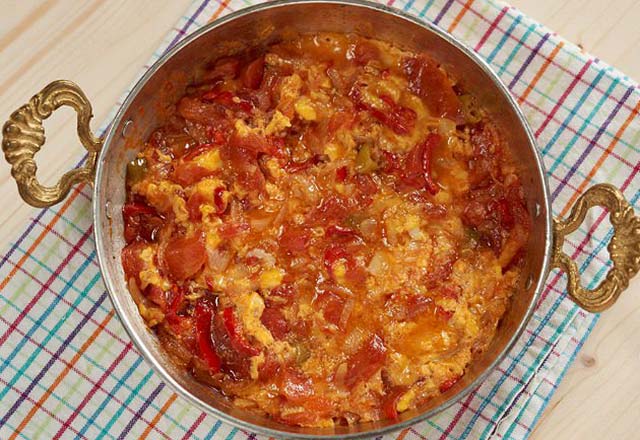 Türk üsulu pomidor-yumurta necə hazırlanır? –  MENEMEN RESEPTİ