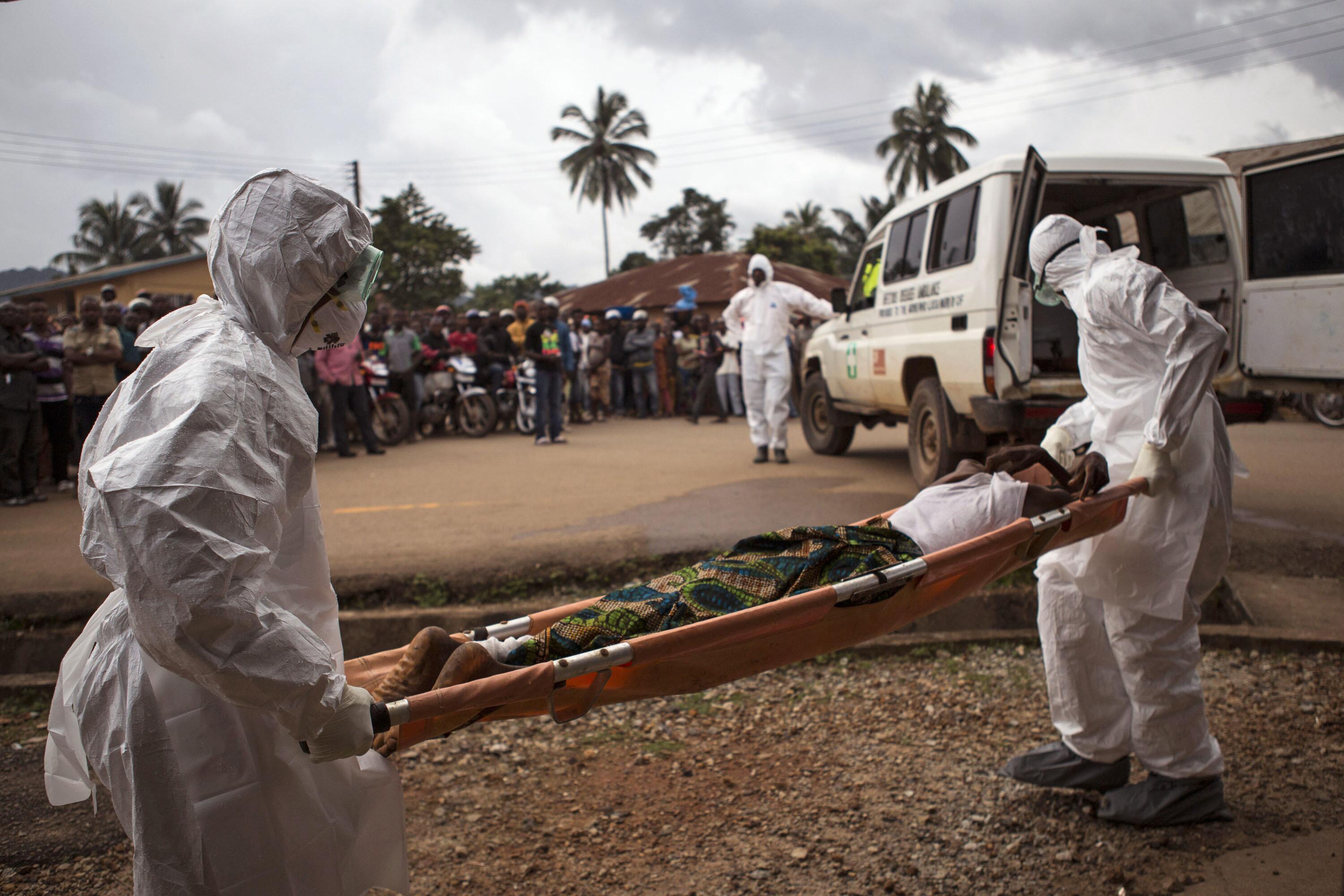 "Ebola" qurbanlarının sayı 1000 nəfəri keçdi 