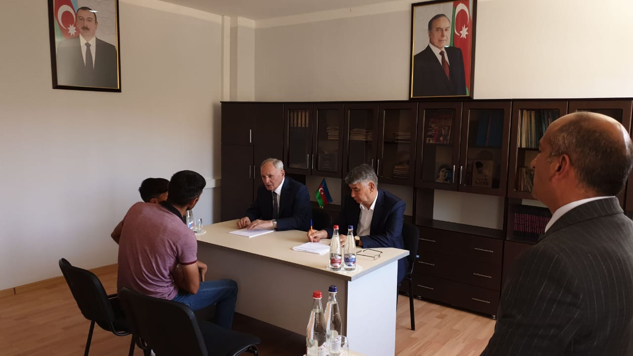 Səhiyyə naziri Oqtay Şirəliyev Yardımlıda vətəndaşları qəbul edib (FOTO) 
