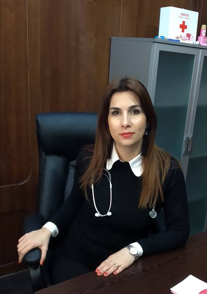 Bakıda özəl klinikanın doğum şöbəsinə etiraz  -  Körpəyə konkret süni qida yazılır- FOTO