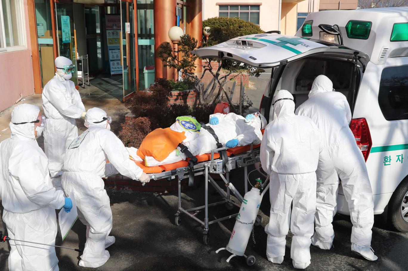 Dünya hazır olmalıdır -  Koronavirus pandemiyaya çevrilə bilər