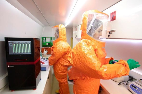Koronavirusla bağlı  3-cü səviyyəli biotəhlükəsizlik mobil səhra laboratoriyası işə salındı - AZƏRBAYCANDA 