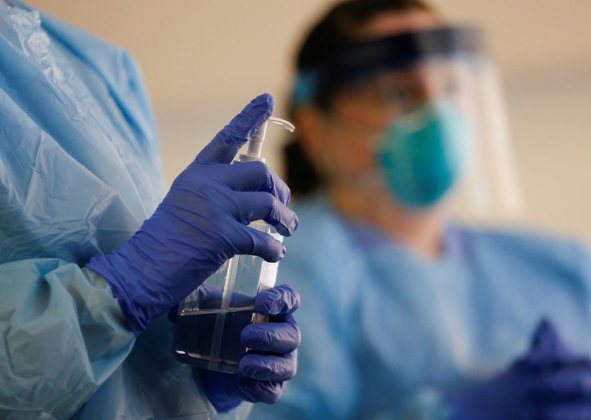 İtaliyada koronavirusdan ilk həkim ölümü baş verib 