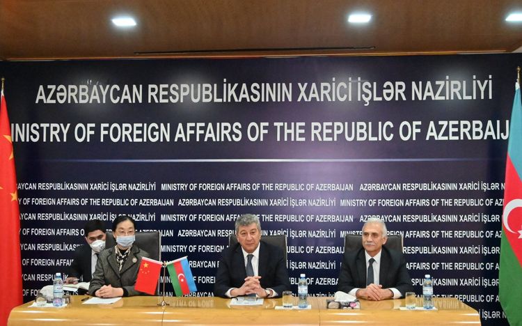 Çin Azərbaycana 5 000 koronavirus test dəsti hədiyyə etdi 