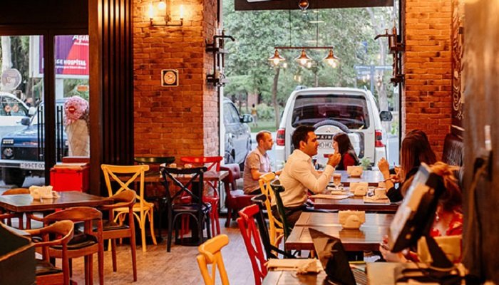 Kafe-restoranların iş saatı dəyişdi 