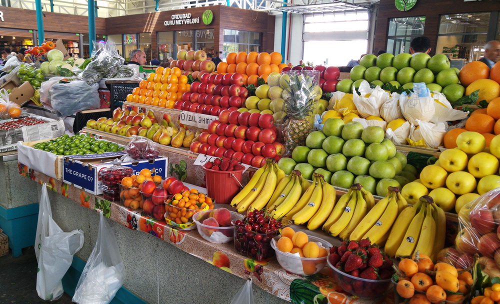 Şəkidə koronavirusa görə bağlanan  bazar açıldı