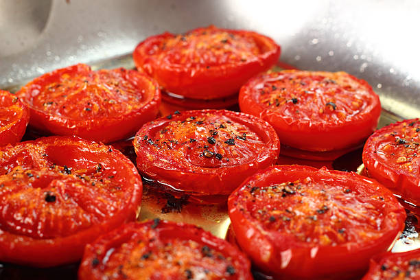 Qızarmış pomidor dəhşətli xəstəlikdən qoruyur 