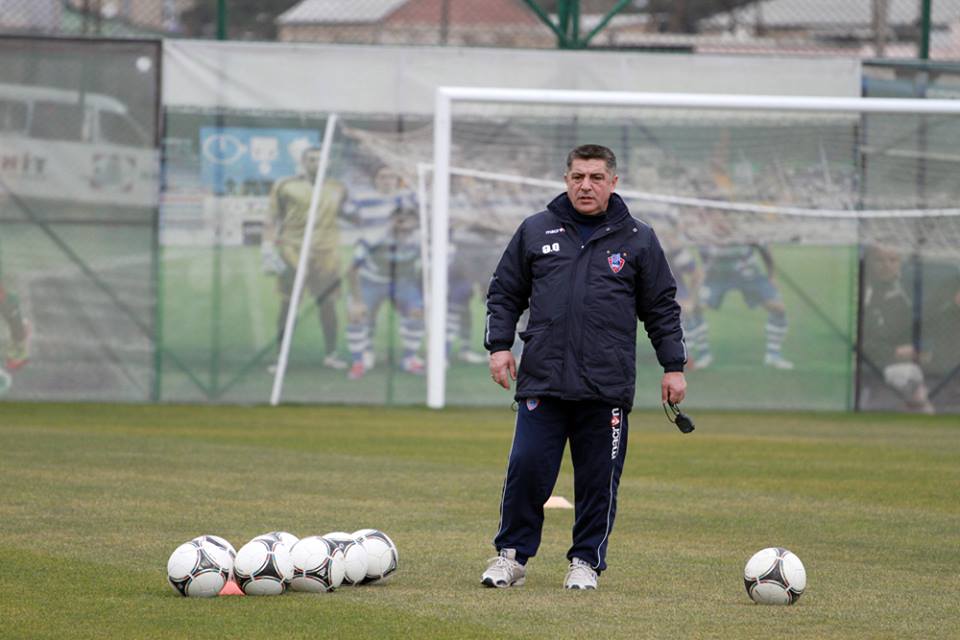 Virusa yoluxmuş veteran futbolçumuzun vəziyyəti yaxşılaşır 