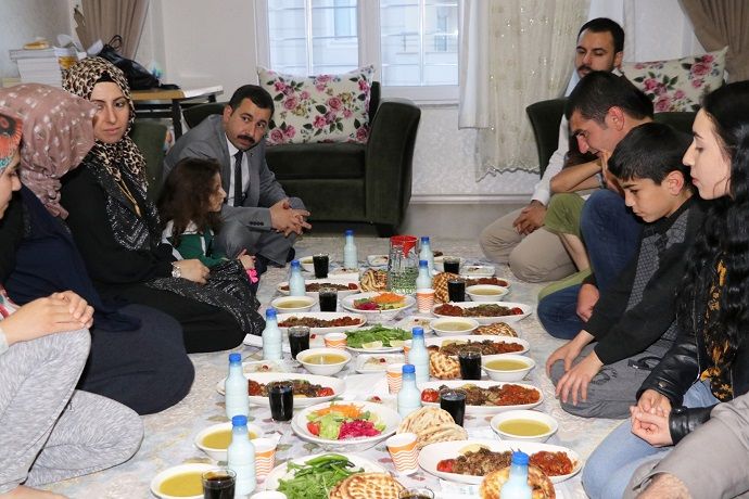  "İftar süfrələrində kütləvi yoluxmalar baş verəcək"   - Xəbərdarlıq