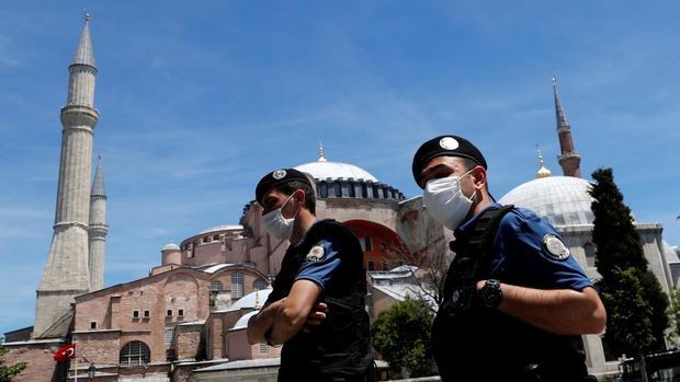 Türkiyədə son sutkada 69 nəfər koronadan vəfat etdi 