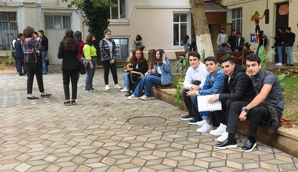 Bakıda bu universitetlərdə yoluxma aşkarlandı  -  Qruplar bağlandı