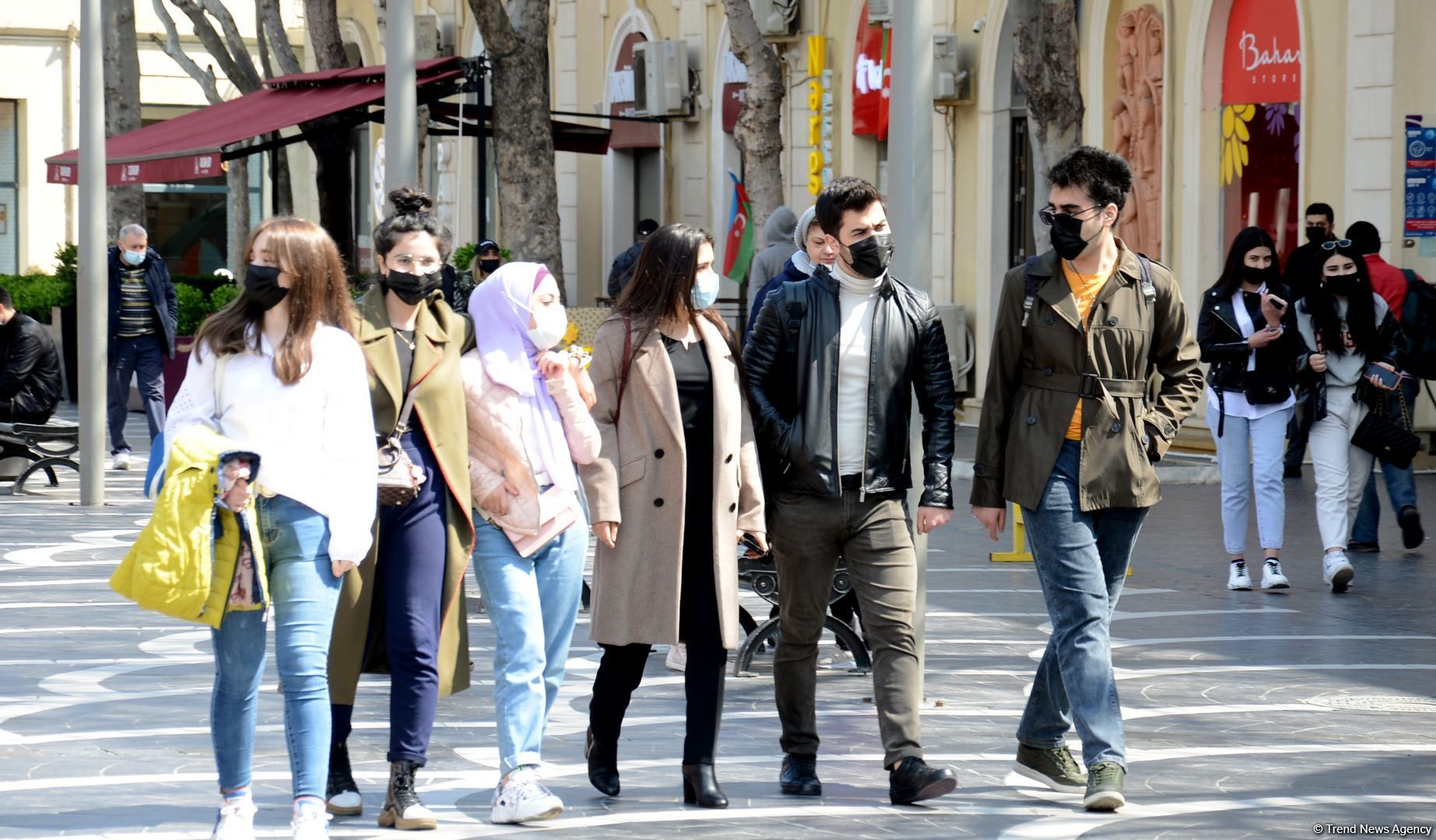 "Yoluxma azalanda arxayınlaşırlar, maska taxmaq istəmirlər" 