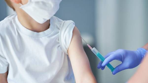 Uşaqların vaksinasiyası məcburi oldu -  Dünyada İLK