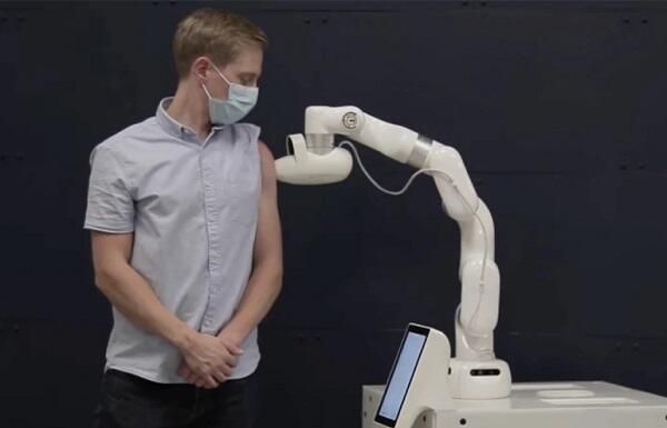İynəsiz peyvənd edə bilən robot hazırlandı 