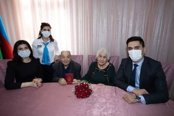  Bakıda 87 yaşlı kişi ilə 78 yaşlı qadın evləndi - Nikahdan FOTOLAR