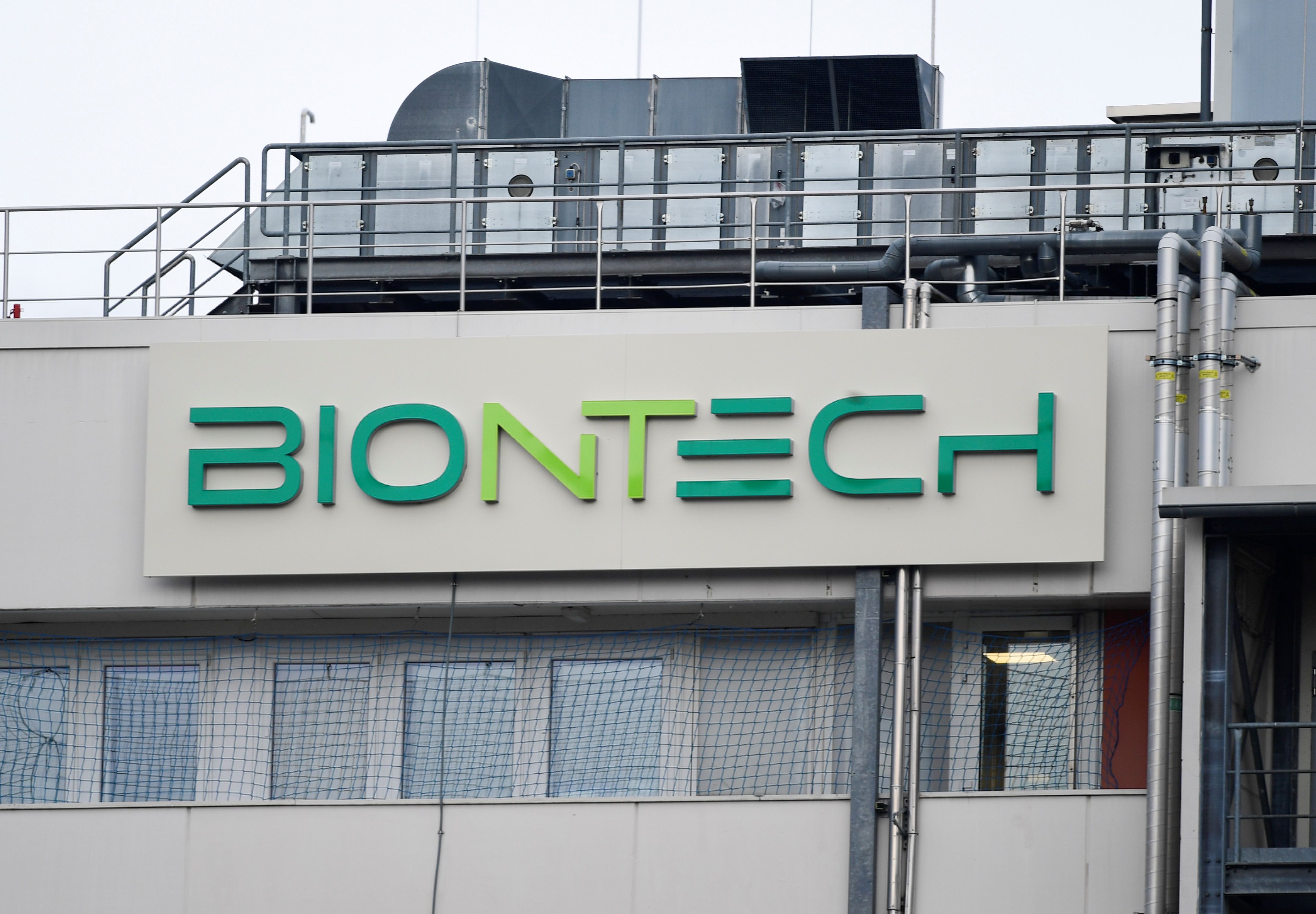 "BioNTech"  xərçəngin müalicəsini axtarır