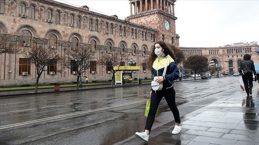 Ermənistanda maska rejimi ləğv edildi 