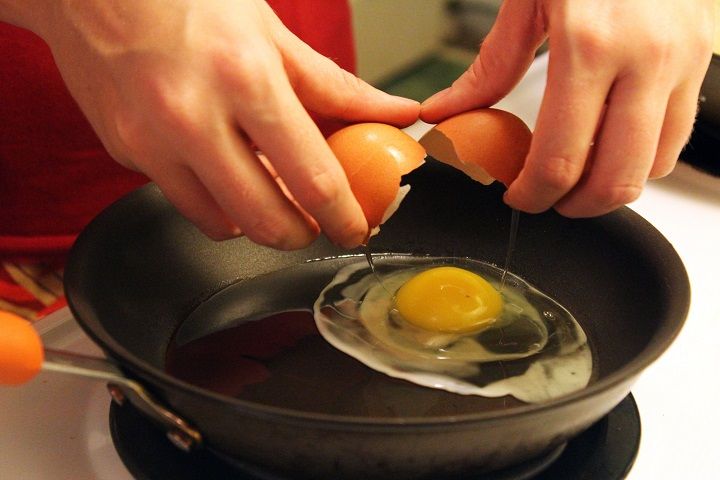 Yumurtanı necə yemək  daha faydalıdır?