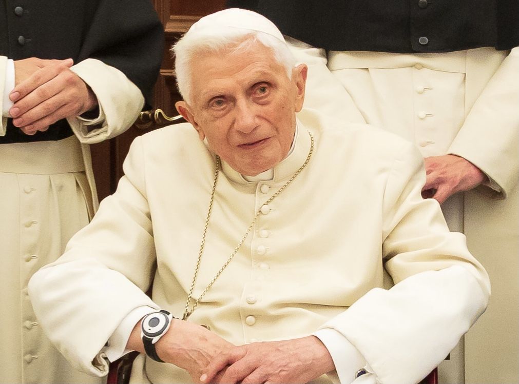 Papa XVI Benediktin səhhəti  kəskin pisləşdi