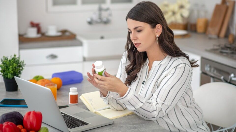 30 yaşdan sonra hər qadına vacib    5 vitamin
