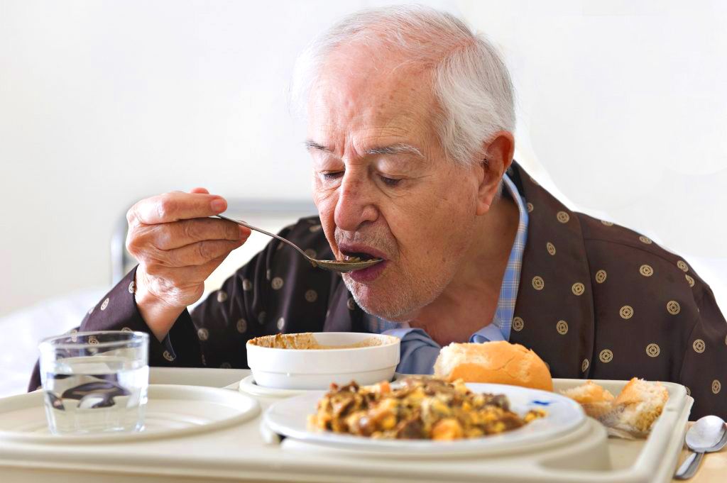 Yaşlı insanların ağ çörək bəlası  - Rusiyalı dietoloqdan çağırış