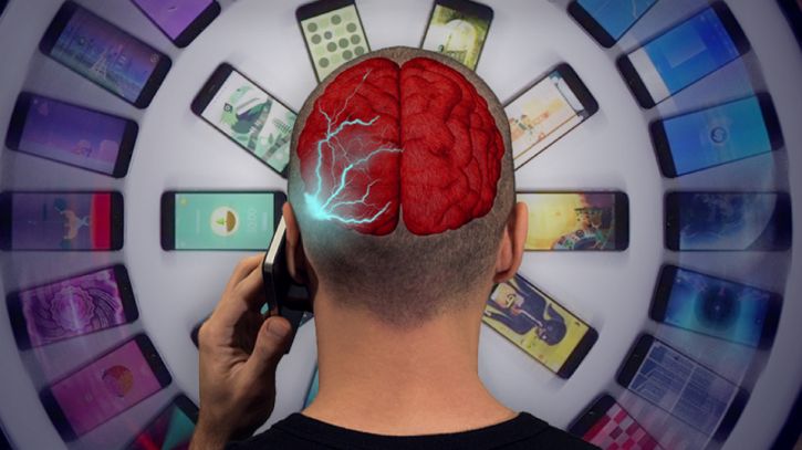 Mobil telefon beyində xərçəng yaradır?  – Alimlərdən son açıqlama