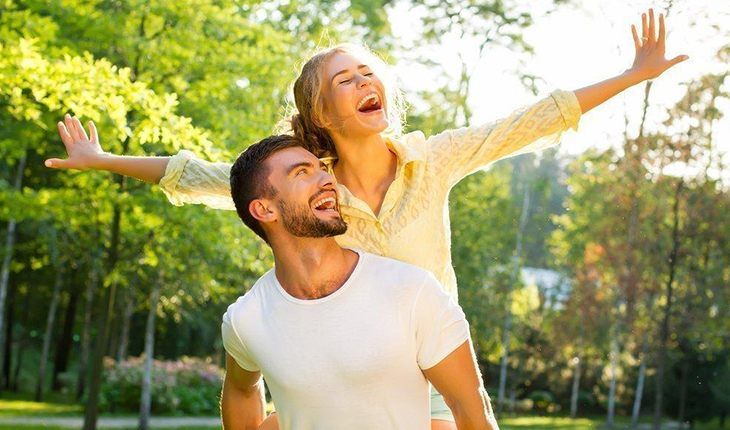 Xoşbəxt insan necə olur?   – 12 əlaməti