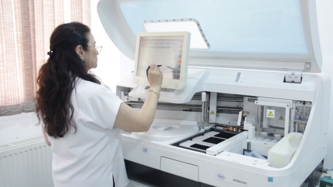 Bu xəstəxanaların laboratoriyaları yenilənib 