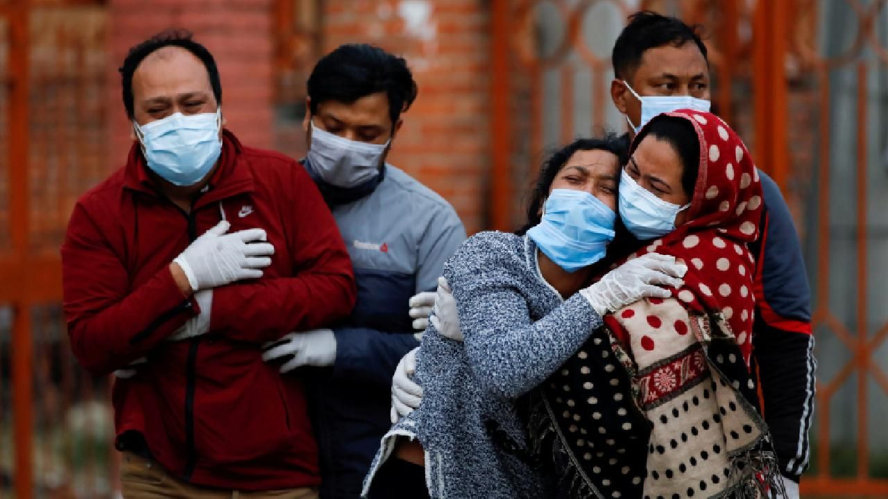 Hindistanda koronavirus kəskin artdı -  Maska məcburi oldu