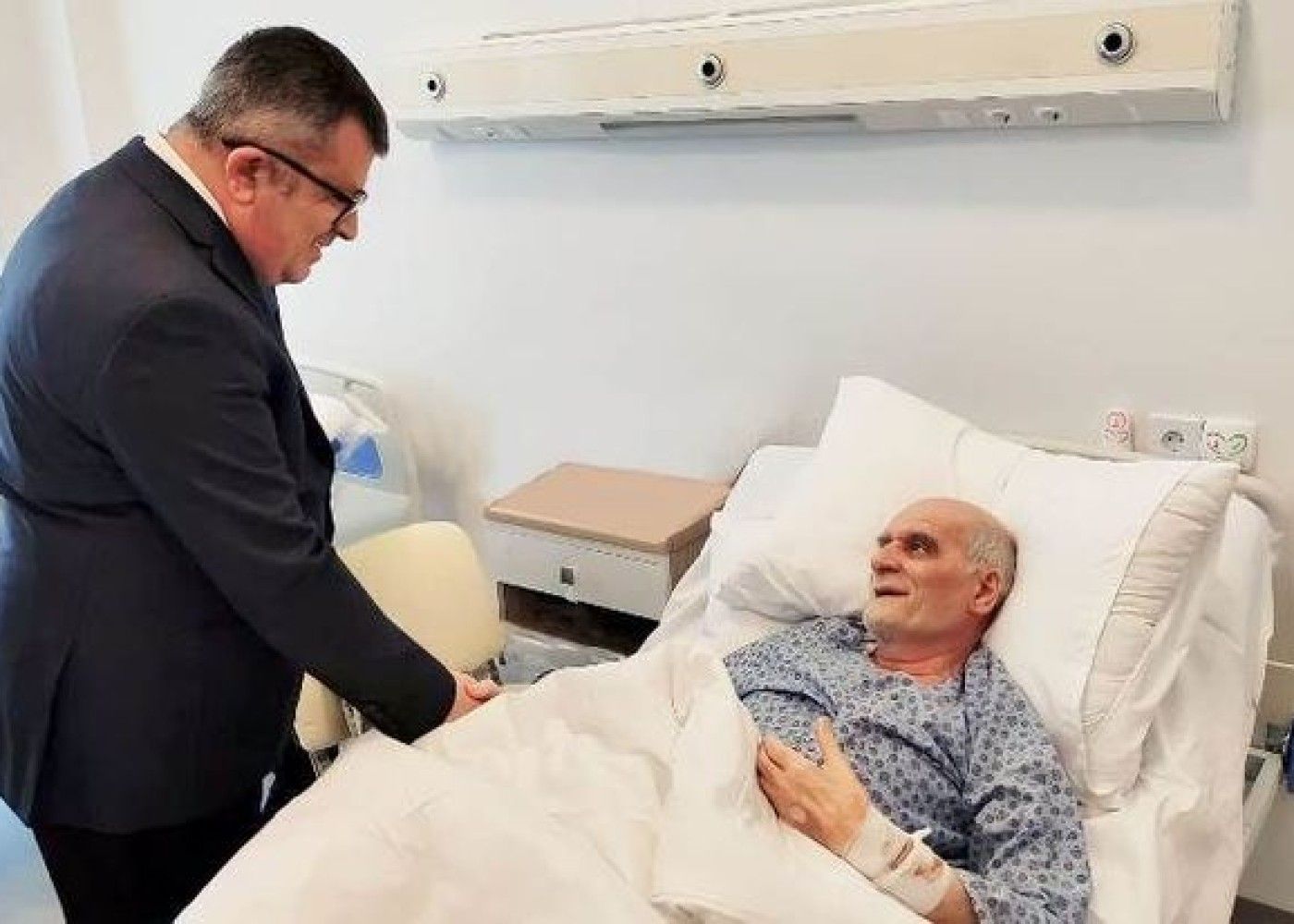 Əməkdar jurnalist yenə  xəstəxanaya yerləşdirildi