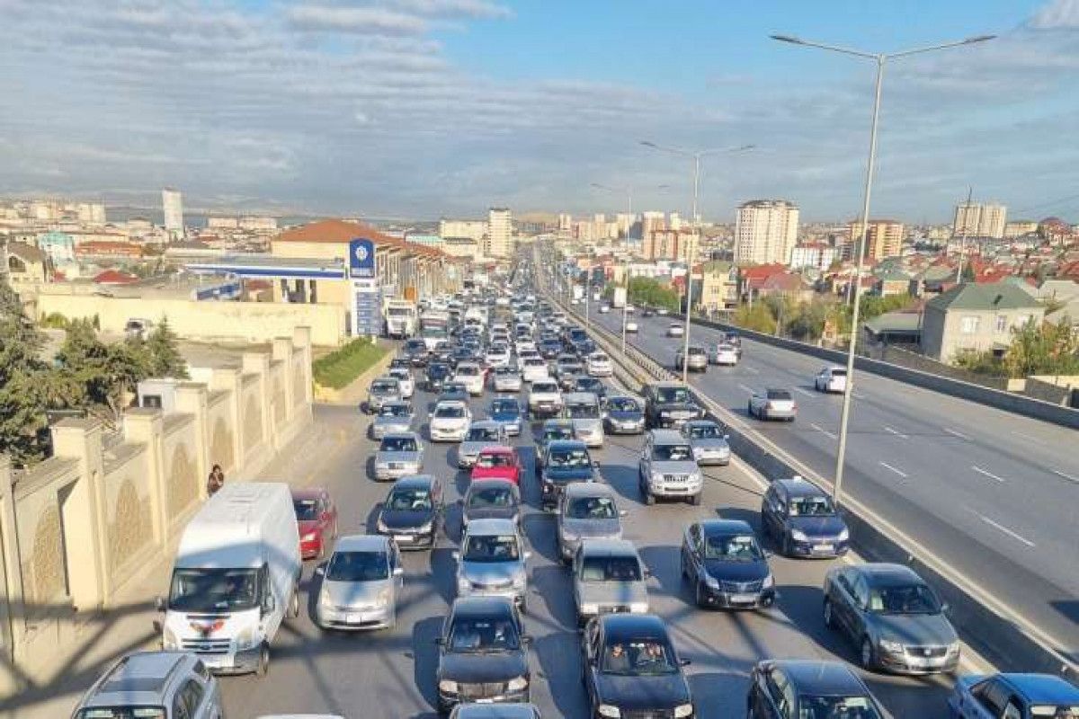 Tıxac problemi ciddi məsələdir, insanlar xəstəlik tapacaqlar -  Deputat